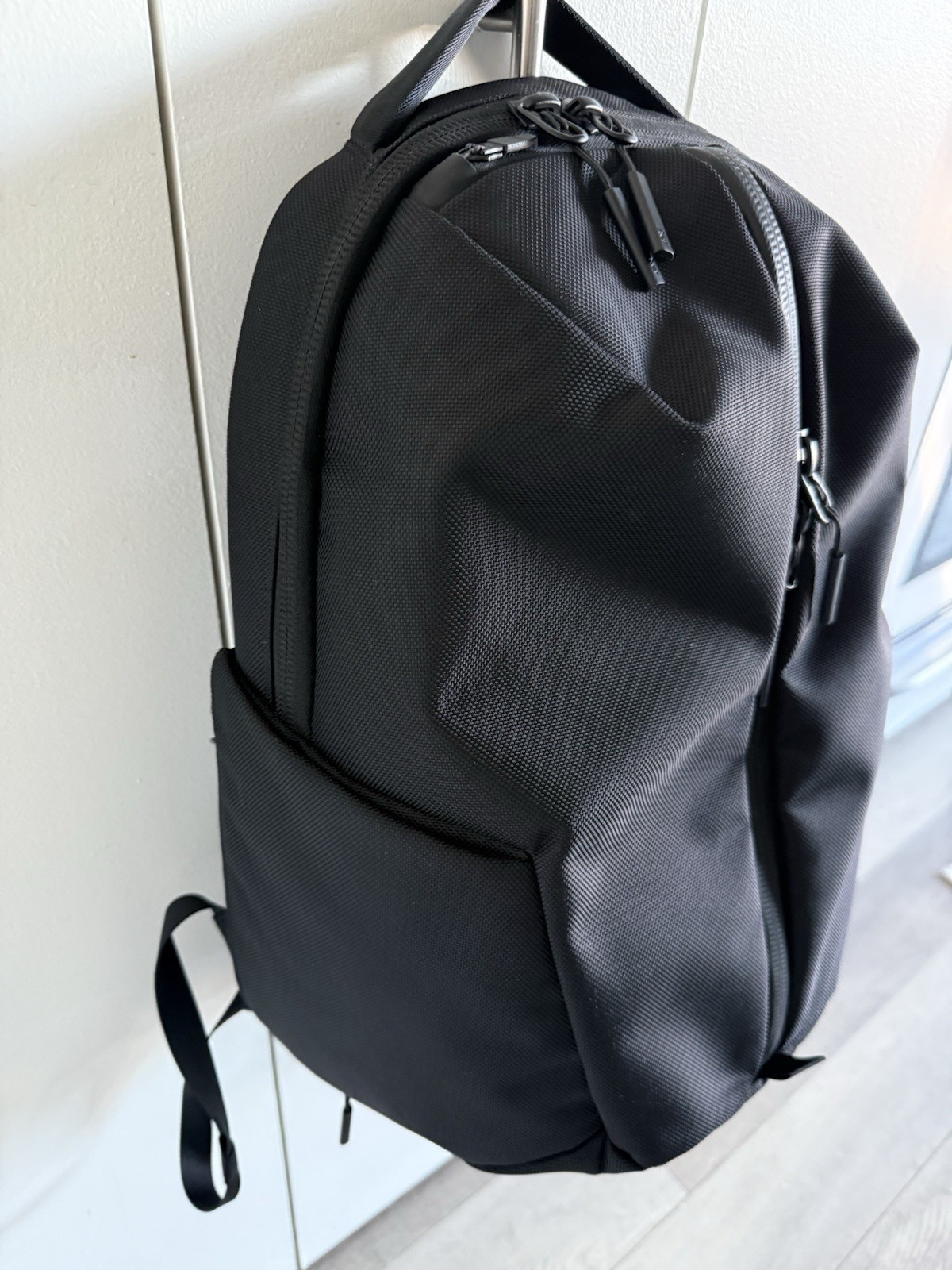 Aer Fit Pack 3 - the compact gym/work backpack 3