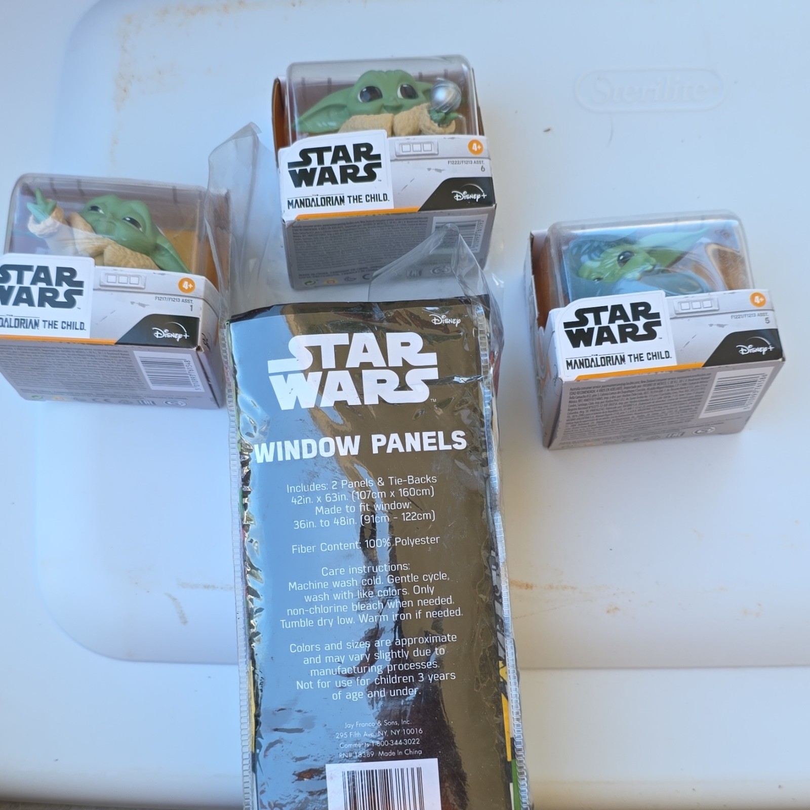 Star Wars 42x63 Window Panels 2-Pack Rod Pocket Light Filter Polyester Tiebacks gallery