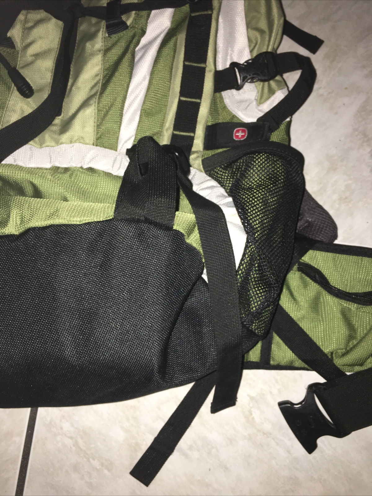 Swiss Gear Hiking Back pack with back support green used 2