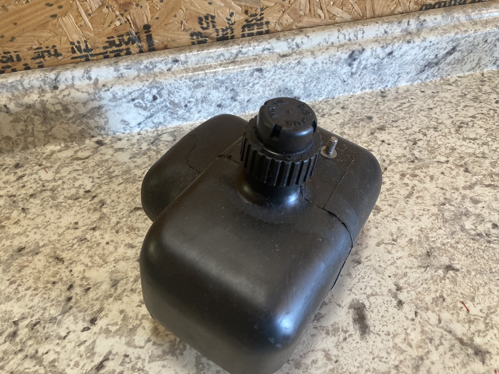 MTD 318-180-000 Snowblower Snow Thrower Fuel Gas Tank Cap Black Plastic gallery
