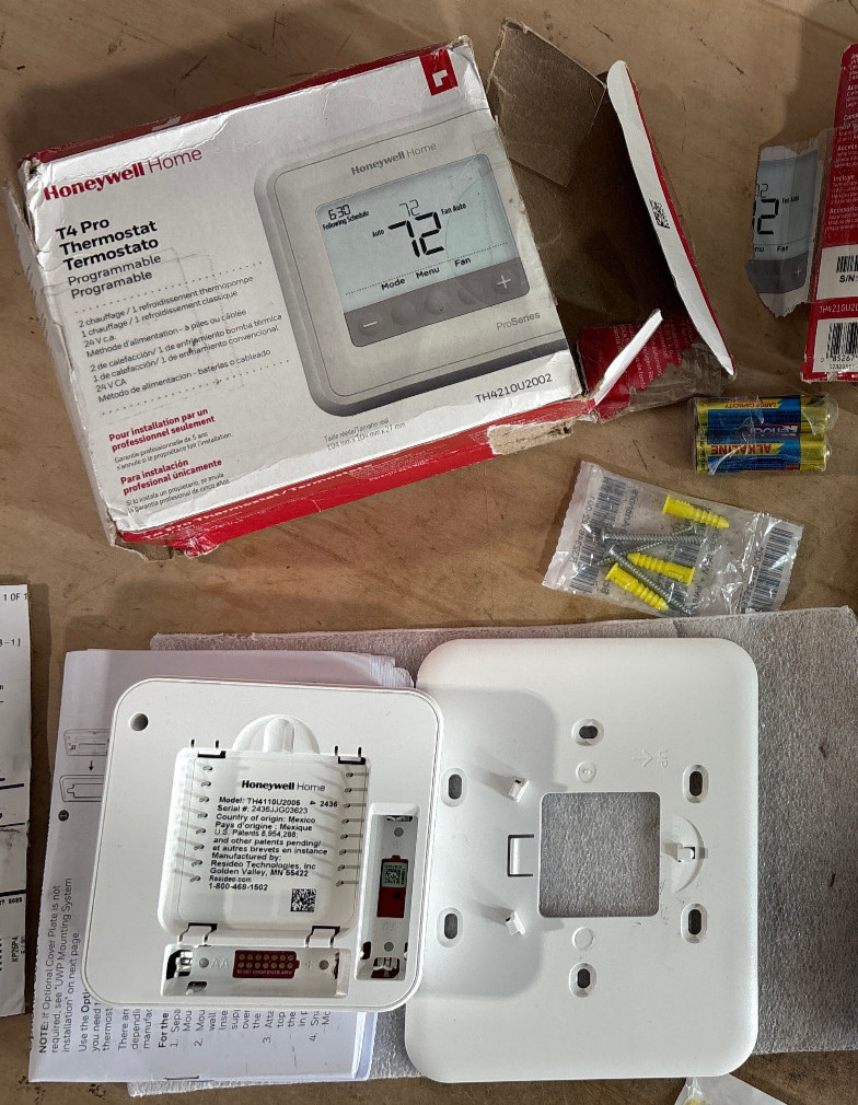 Honeywell T4 Pro Programmable Thermostat, 1 Heat/1 Cool - TH4110U2005/U - 1pcs gallery