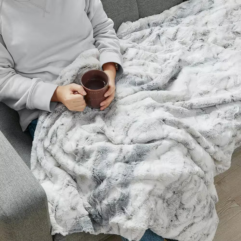 Premium Materials Oversized Cozy Gray Faux Fur Throw Blanket gallery