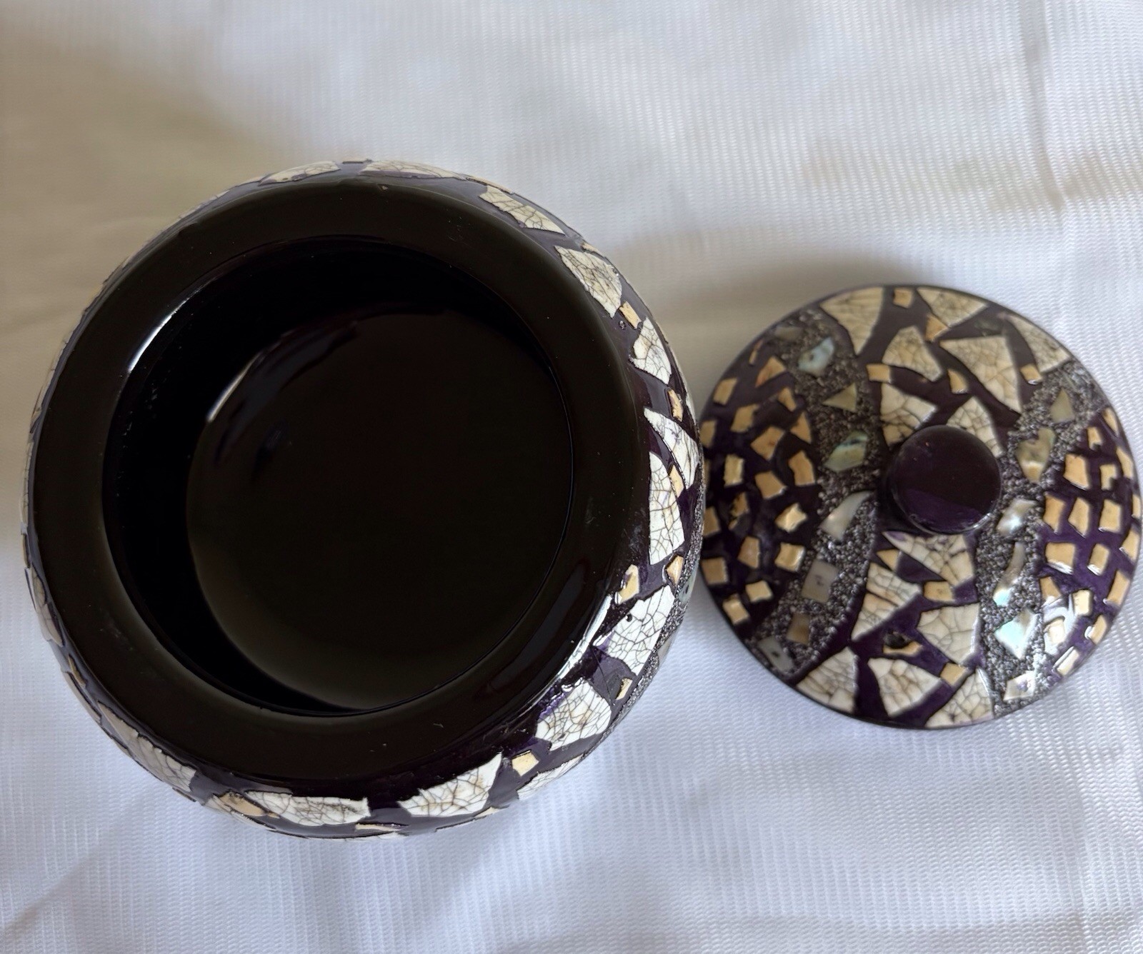 Handmade Dark Purple Jar with Lacquer Art with Eggshell Inlay gallery