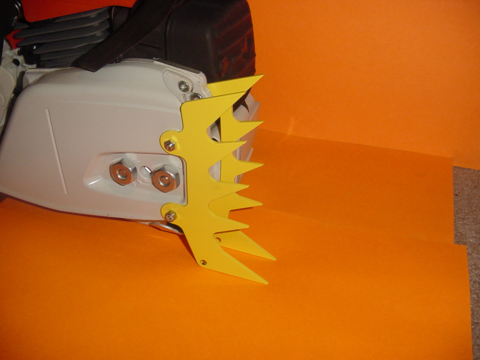 DOG SET FITS STIHL MS361 MS362 MS400 ( POWDER COATED YELLOW ) ------ BOX 1779 gallery