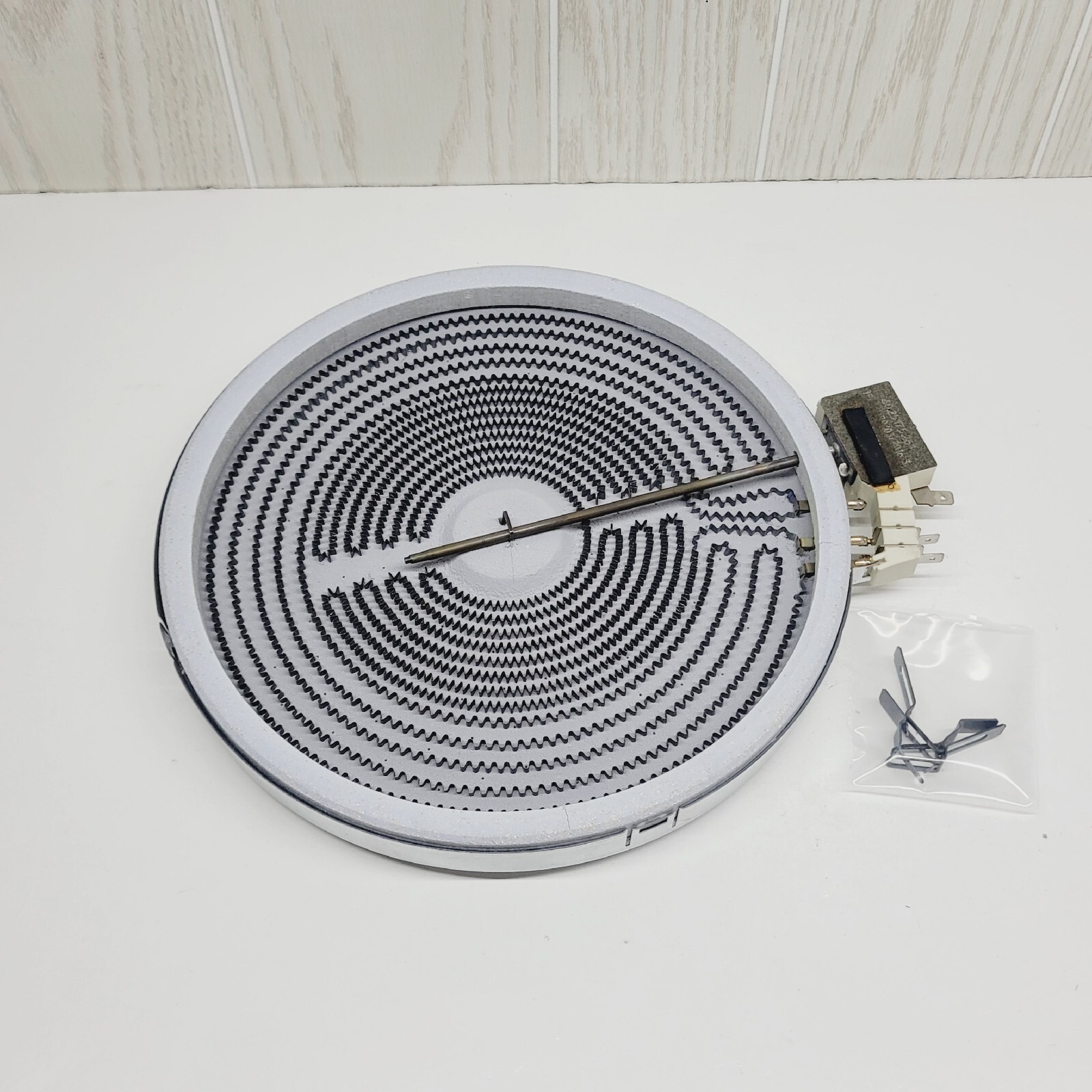 Whirlpool KitchenAid W10275048 Electric Range Surface Burner Element gallery