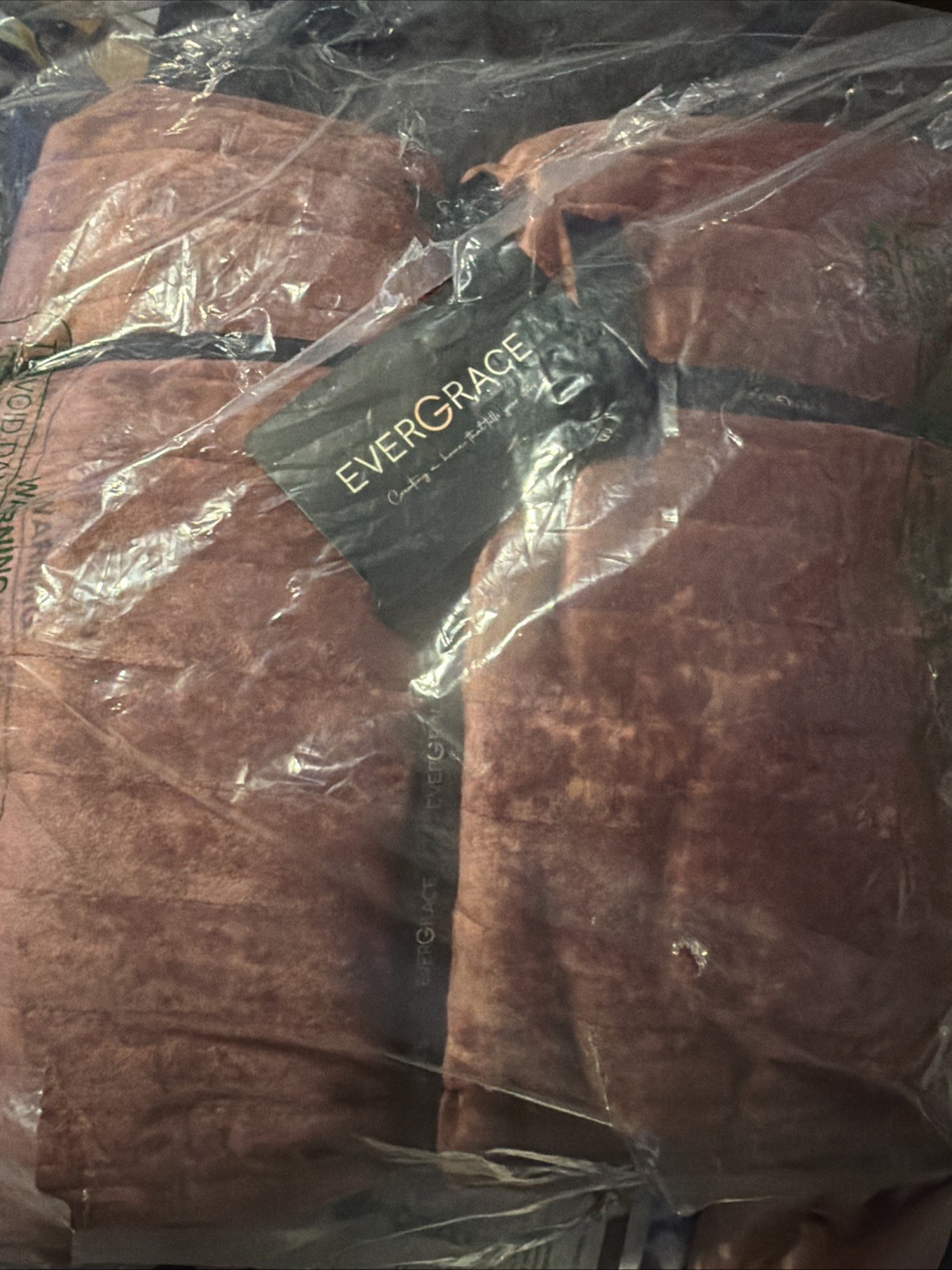 Evergrace Mauve/Rose Quilt Set Velvet Purple - King 104”x92in gallery