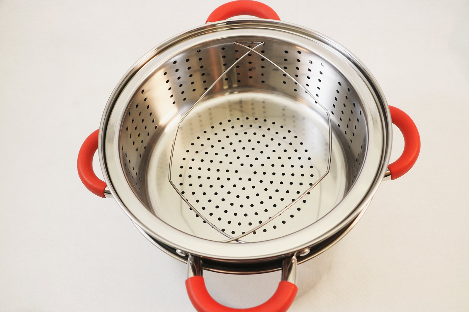 Excelsteel 12 Qt Multifunction Stainless Steel Pasta Cooker Encapsulated Base gallery