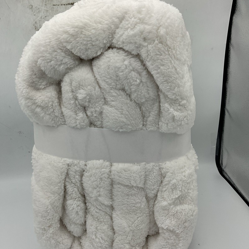 Room Essentials Full/Queen Jacquard Plush Blanket White 90in x 92in gallery