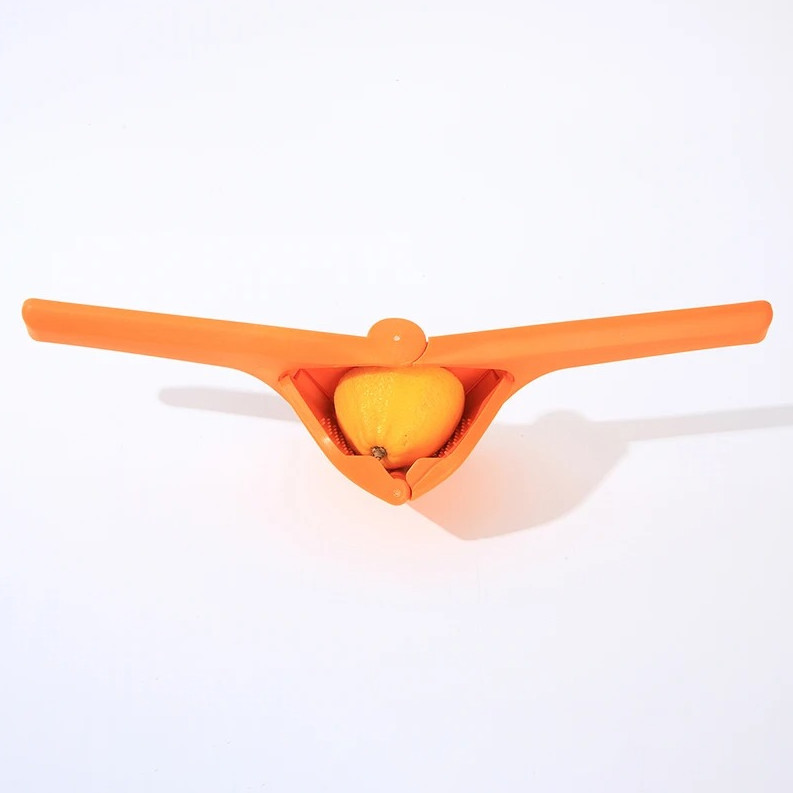 1 pc Foldable Manual Juicer Handheld Lemon Lime Fruit Squeezer with Pip Catcher gallery