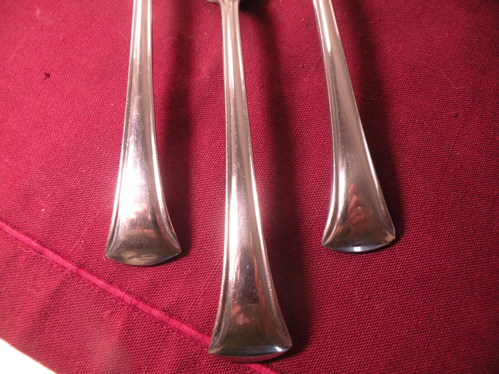 Set Of 3 Dinner Forks Reed & Barton Hillcrest Stainless Flatware 8" gallery