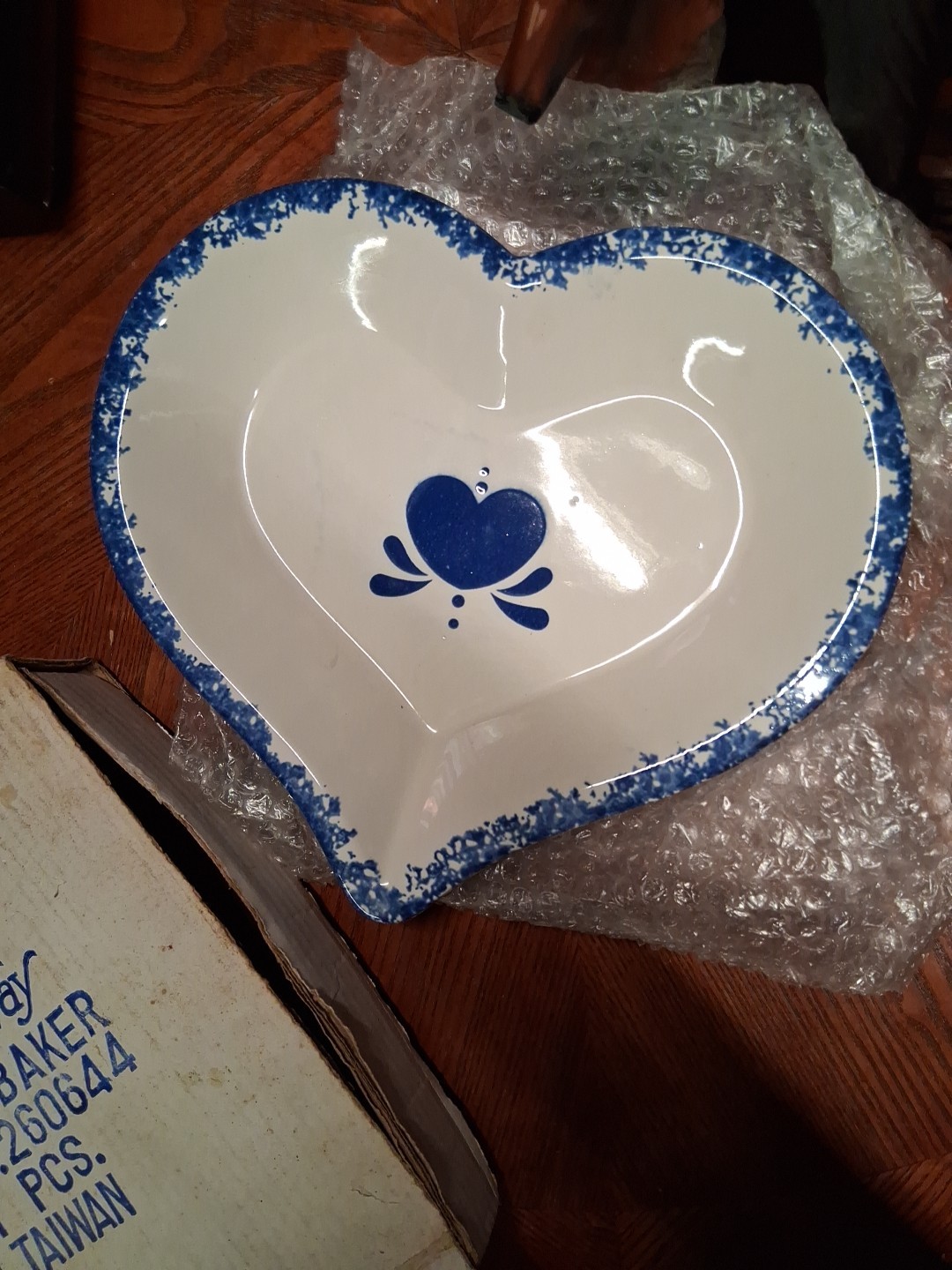 NEW Cookin’ The American Way Stoneware Heart Pie Baker Dish Baking Bakery Vtg gallery