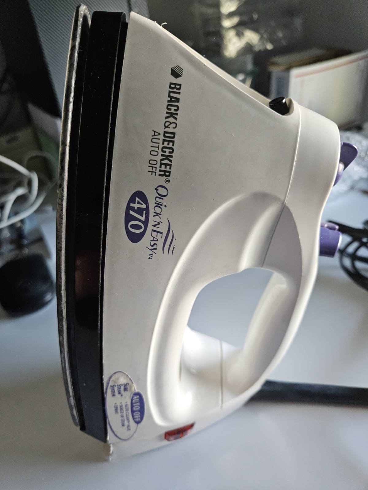 BLACK AND DECKER QUICK N EASY 470 IRON WORKS PERFECTLY VERY DEPENDABLE ! gallery