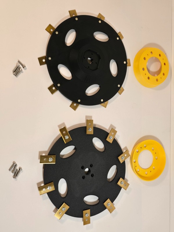 Optimized Cutting Disc and/or Spindle Cover for Yarbo Robot Lawn Mower gallery