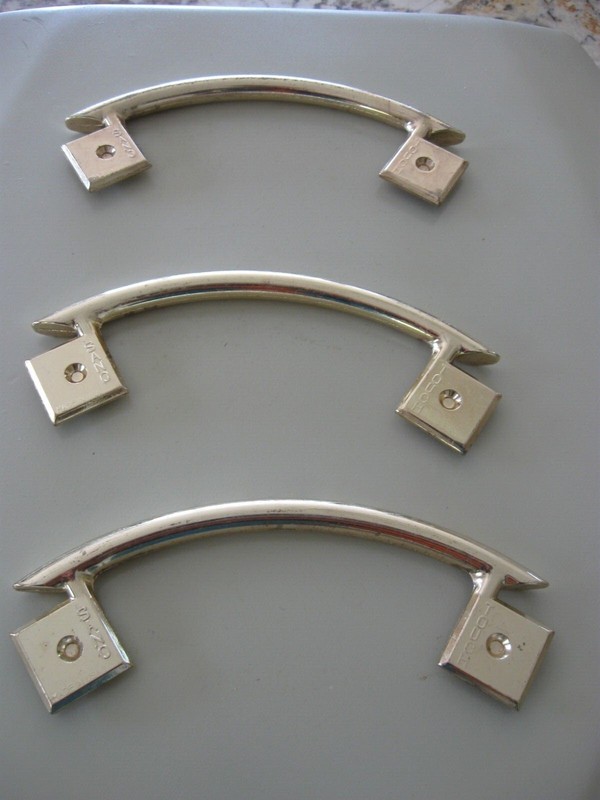 WINDOW - HANDLE - OPEN & CLOSE WINDOWS - GOLD & CHROME - MUST BUY 5 OR MORE gallery
