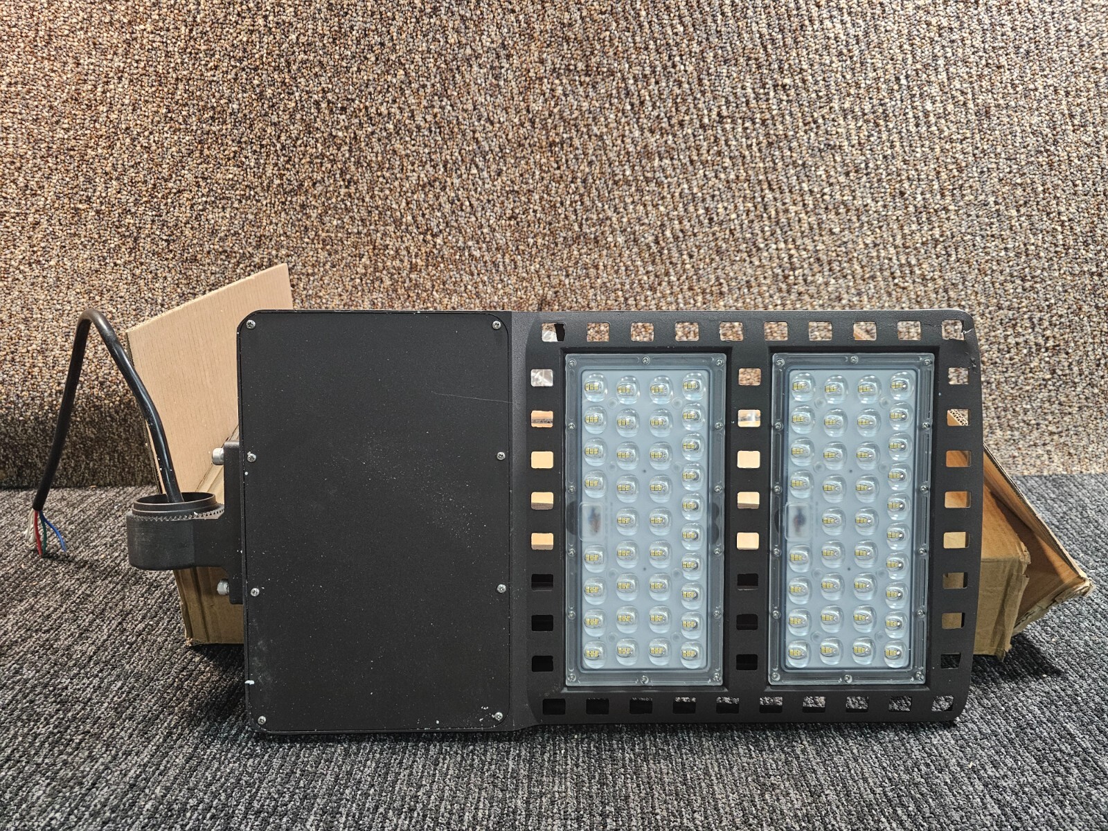 LED Shoebox Light Fixture For Street Light 240W Slip Fitter Mount AC100-277V gallery