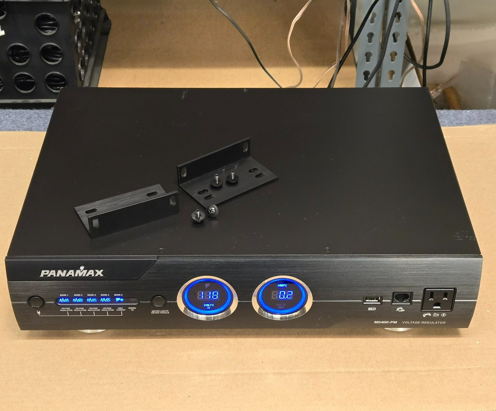 Panamax M5400-PM Power Management w/ Voltage Regulator Surge Protector (Used) #c gallery
