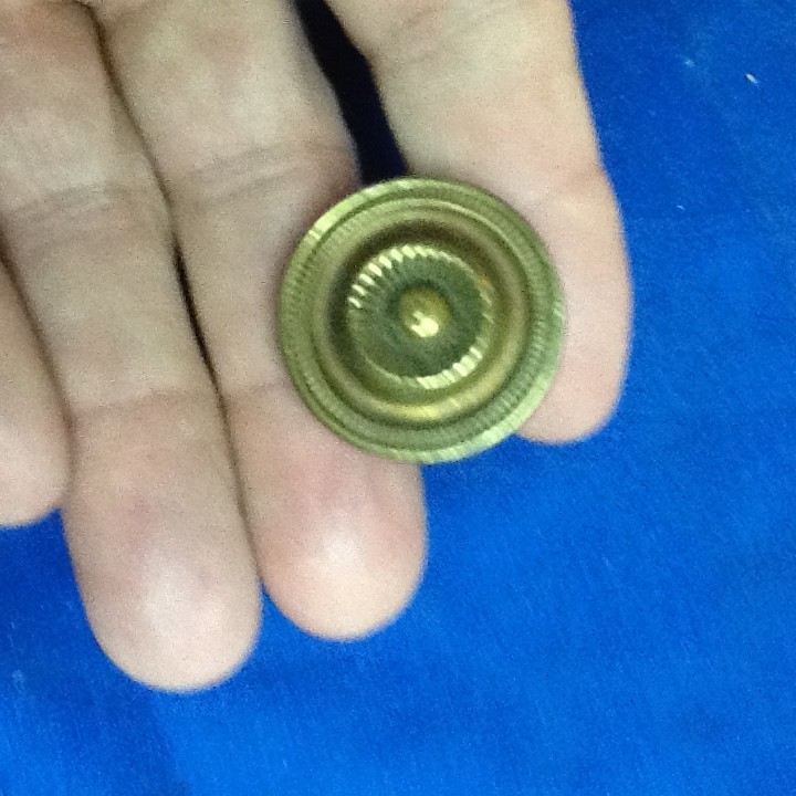 ANTIQUE VICTORIAN-STYLE BRASSPLATE KNOBS 4 LARGE 7 SMALL (WITH SCREWS) 060526AR gallery