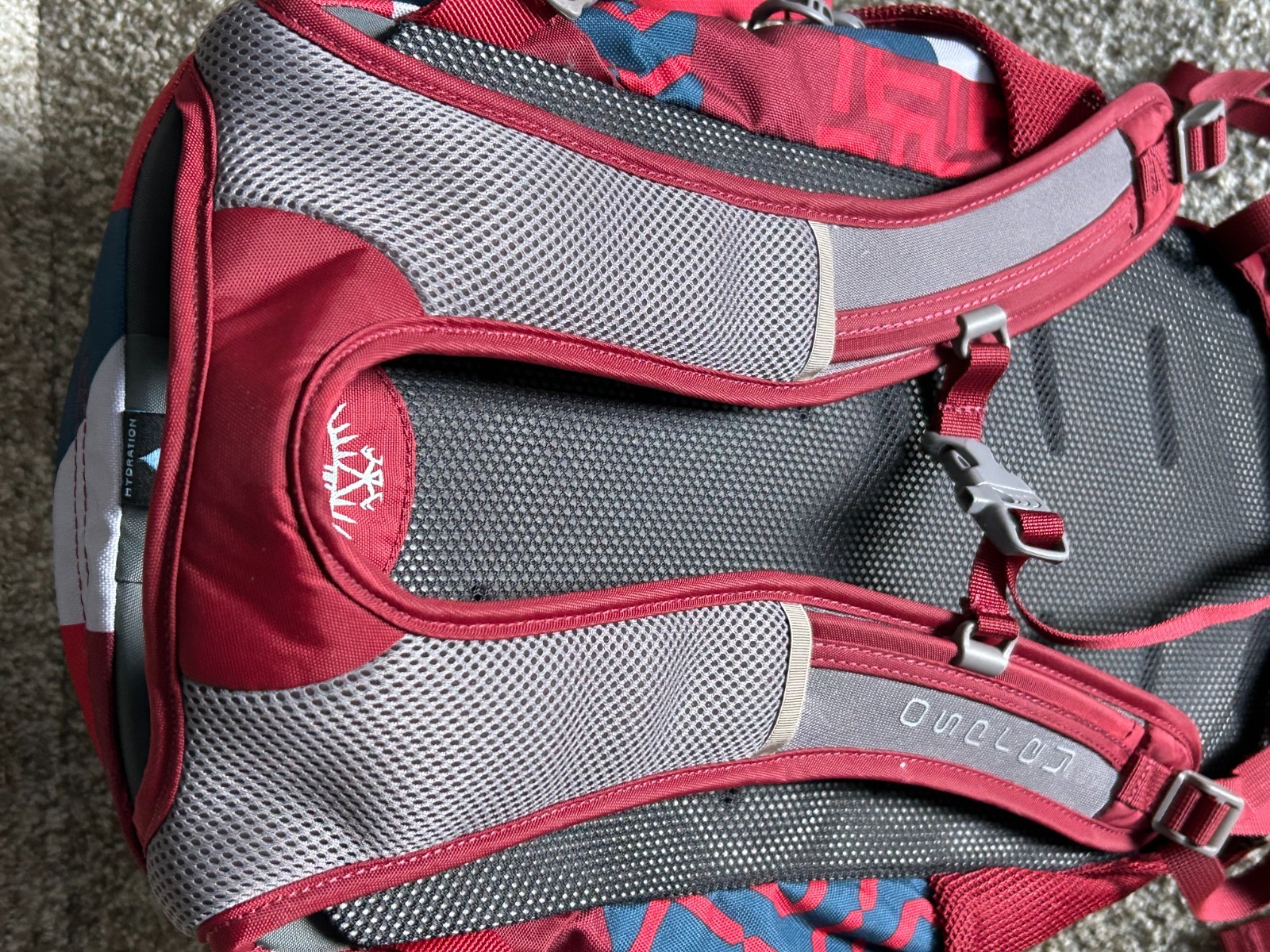 Osprey Daylite Backpack - Red/Grey /Blue New Condition 4