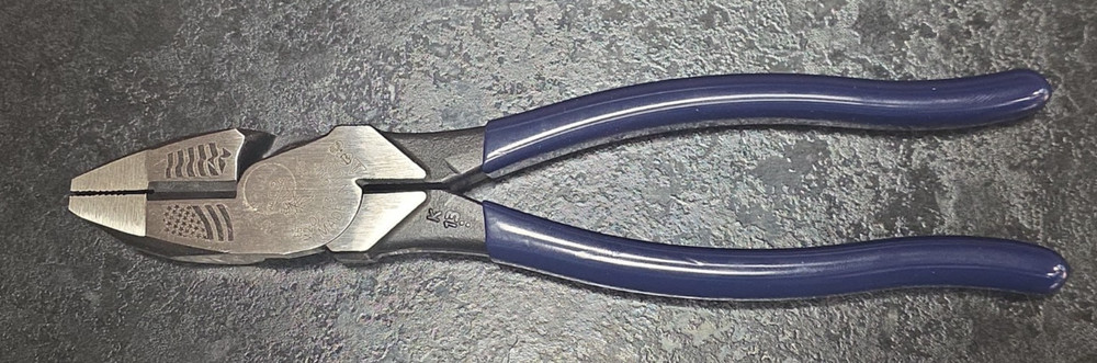 Klein Tools D213-9NE 9" High-Leverage Side Cutting Pliers