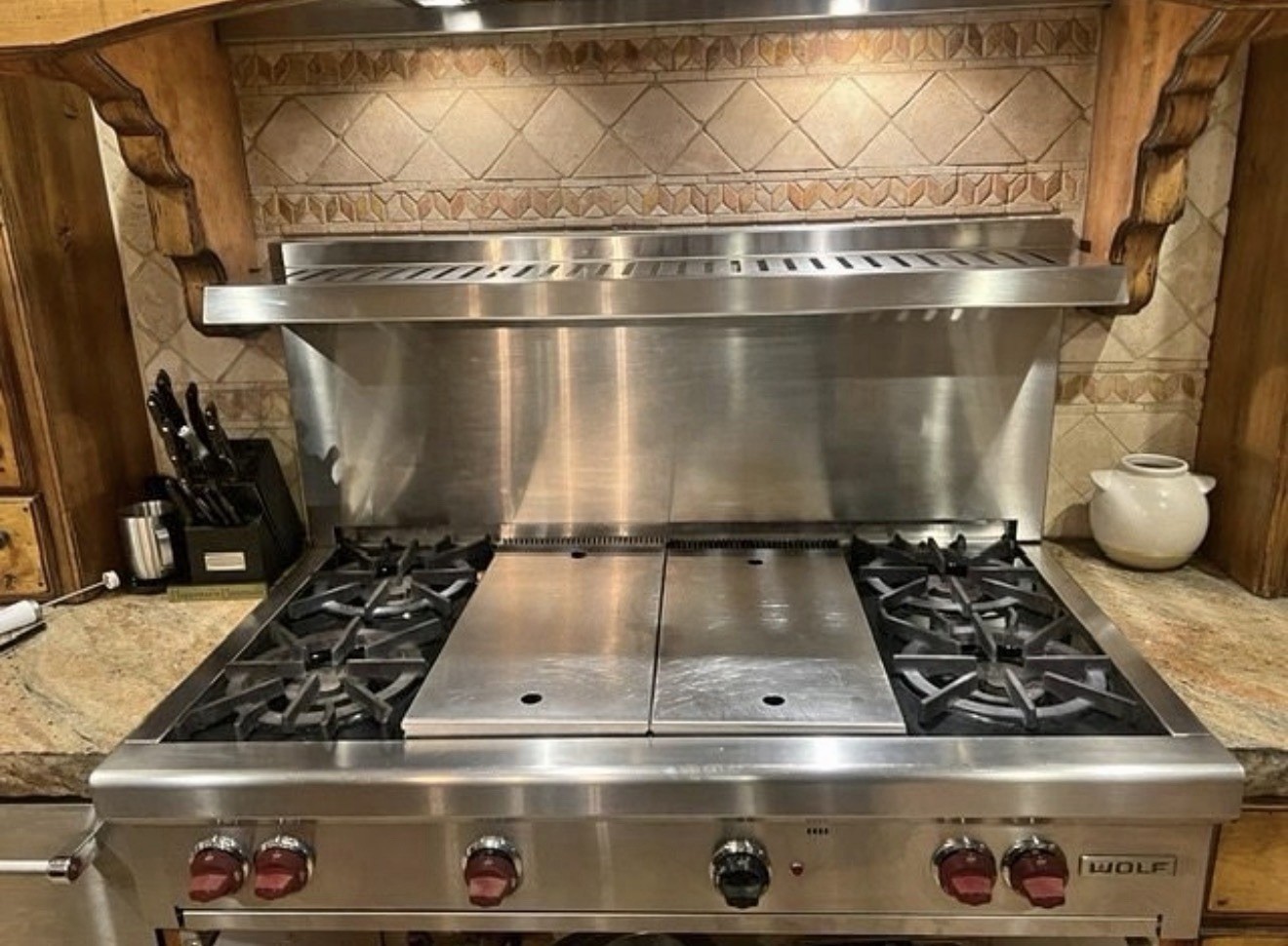Wolf Rangetop 48" RT484CG. Grill and Griddle gallery