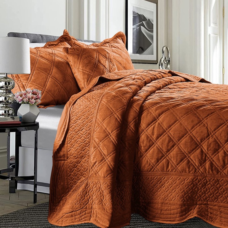 Home Soft Things Super Soft Microplush 4 Piece Bedspread Set Oversize Queen 110" gallery