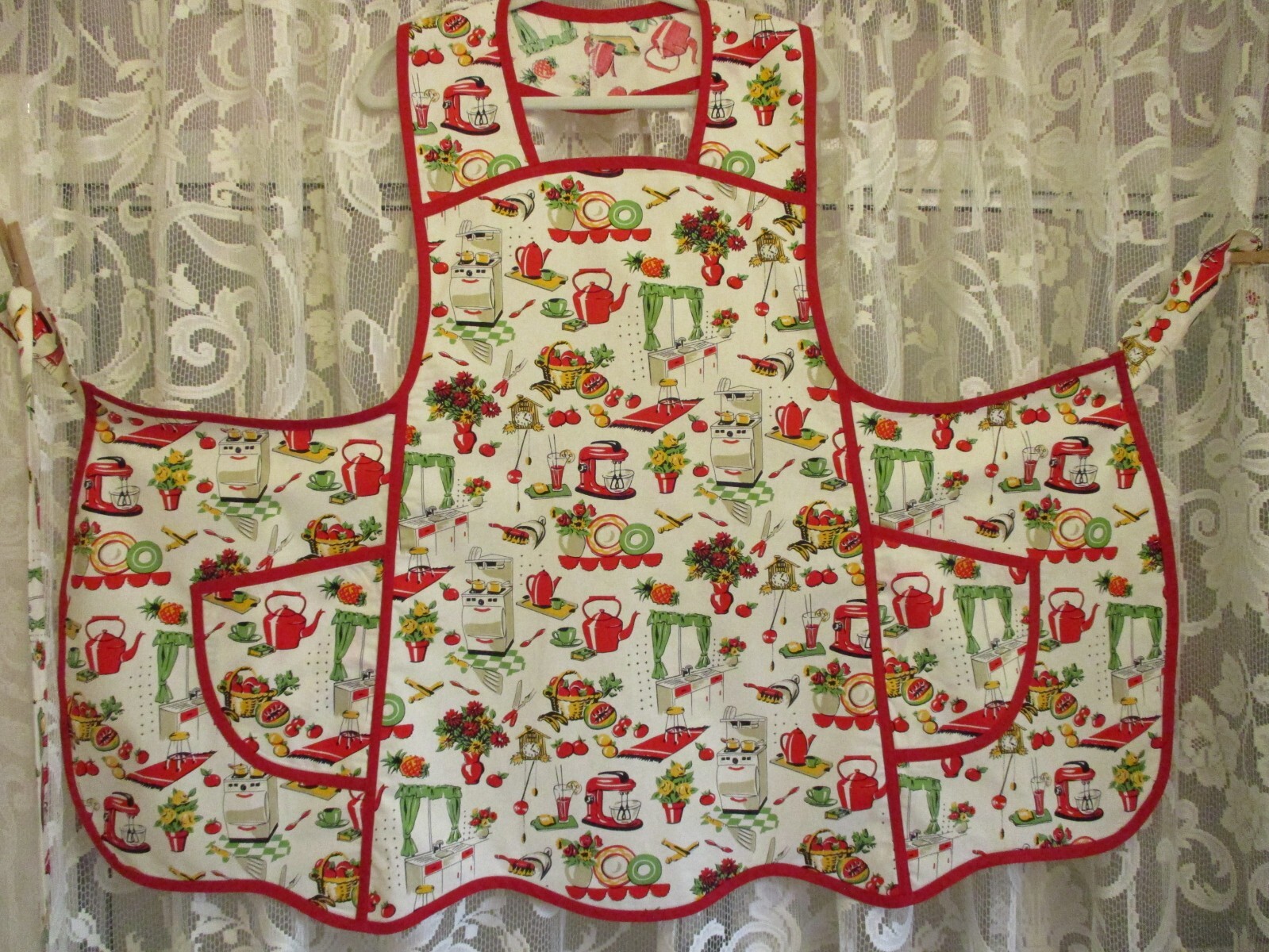 HANDMADE BIB APRON FIFTIES KITCHEN gallery