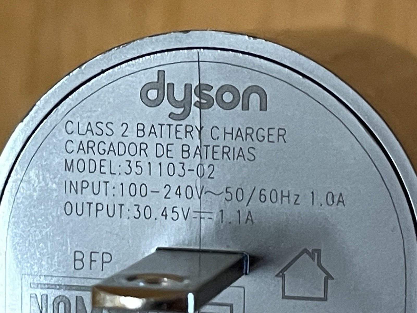 Genuine Dyson 351103-02 AC Adapter Battery Charger V12 Detect gallery