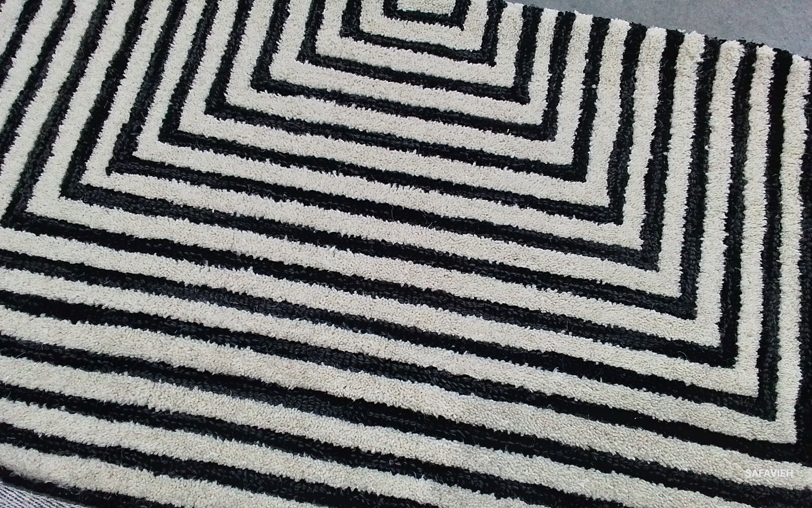 BLACK / BEIGE 5' X 5' SQ Back Stain Rug, Reduced Price 1172763065 MET454Z-5SQ gallery