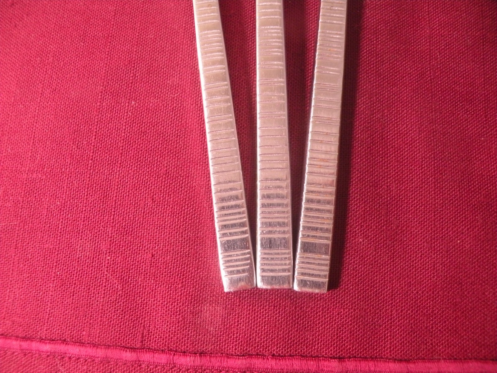 Set Of 3 Dinner Forks Azur Hampton silversmiths Stainless Steel flatware 8" gallery