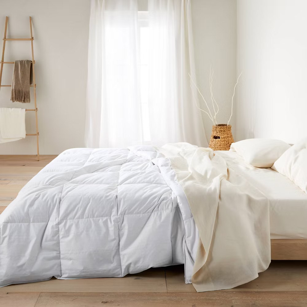 King Light Weight 600 Fill Power Premium Duck Down Hypoallergenic RDS Certified gallery