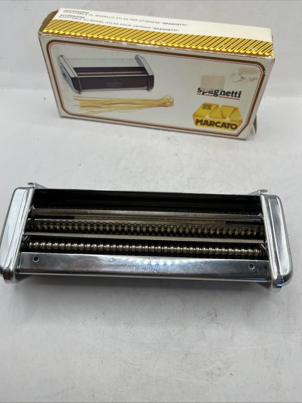 Marcato Spaghetti & Pappardelle Attachment for Atlas 150 Pasta Machine Silver gallery