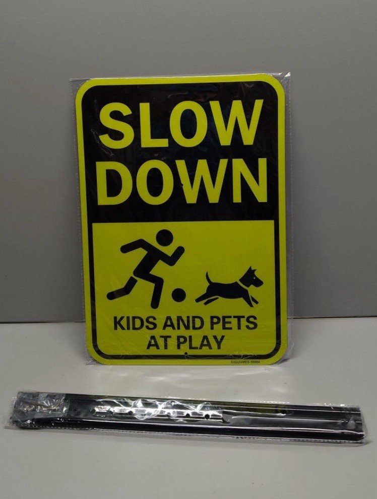 Large Slow Down Kids & Pets at Play Sign with 54 Metal Stake, 17x 12 Reflective gallery