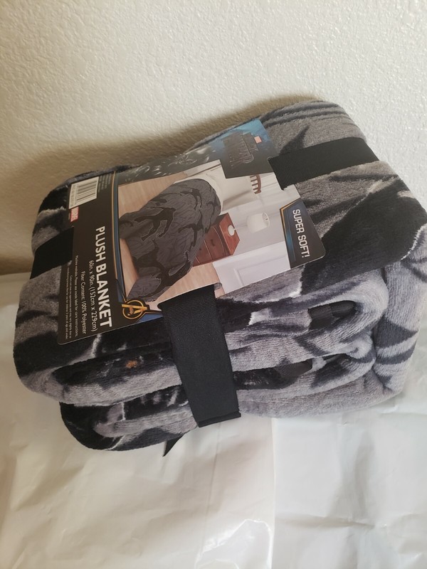 Black Panther Plush Throw Blanket-Super Soft! 60 in. x 90 in. (152 cm x 229 cm) gallery