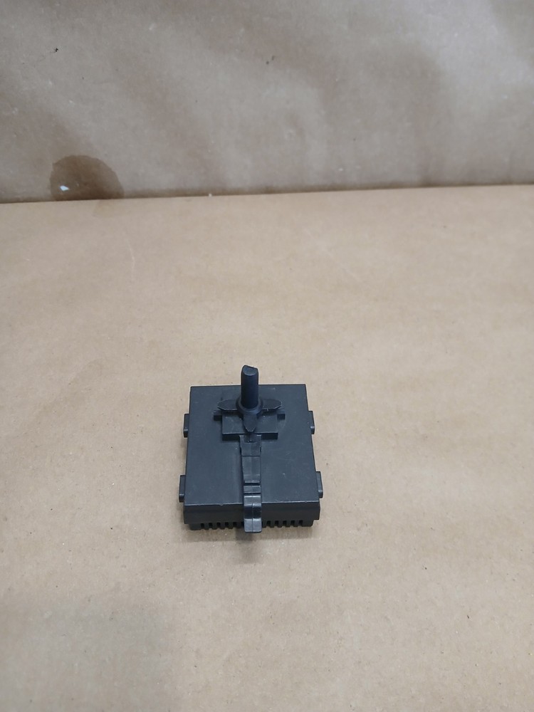 Whirlpool Washer Temperature Switch 8577786 Rev REL OEM Genuine Appliance #4410