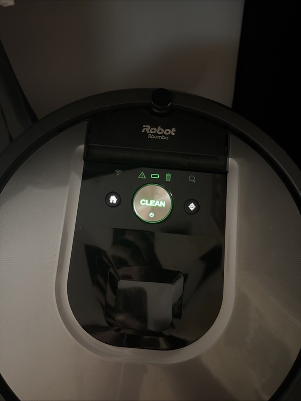 iRobot Roomba 960 Wi-Fi Connected Vacuum ~ Works Perfectly ~ No Charger ~ VGC gallery