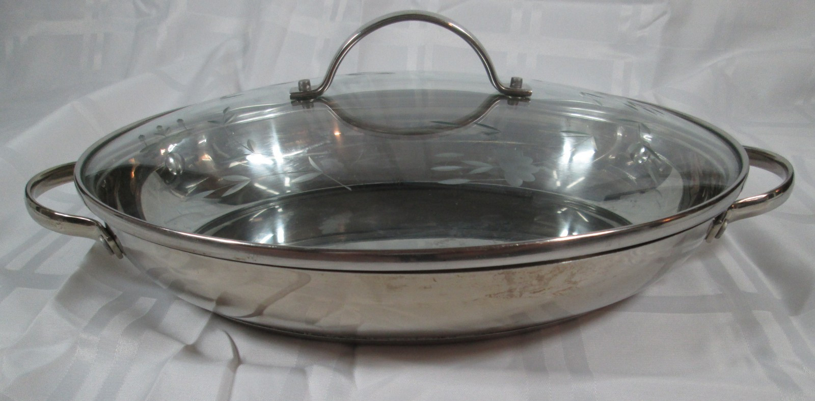 Princess House Heritage Stainless Steel 2 1/2-Qt. Oval Casserole Pan w/Lid gallery