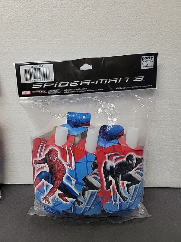 2007 Columbia Marvel SpiderMan 3 Black & Red Suit Party Favors 8 Pack blowouts gallery