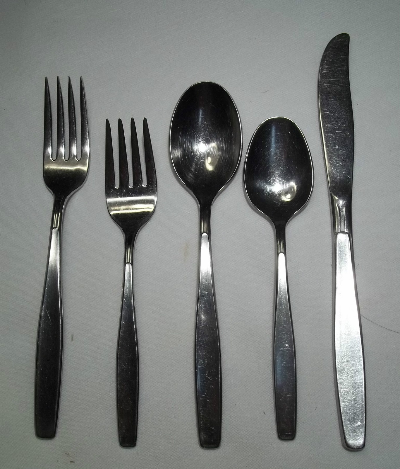 MODERN LIVING Pattern 5 Piece Place Set By IS Rogers Cutlery Stainless Flatware gallery