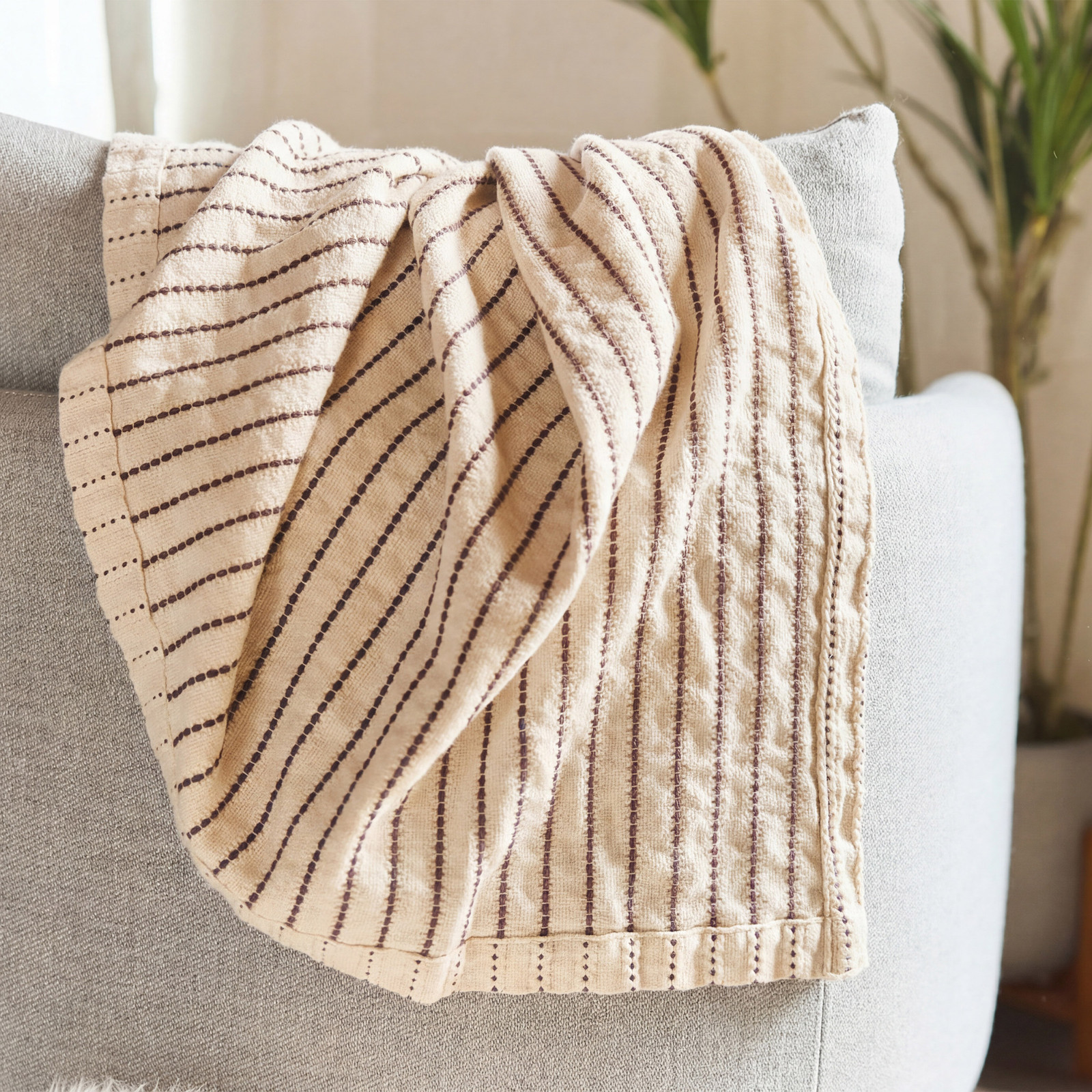 Avocado Organic Cotton Throw Blanket, Organic Cotton, Reversible, 60" x 70" NEW gallery