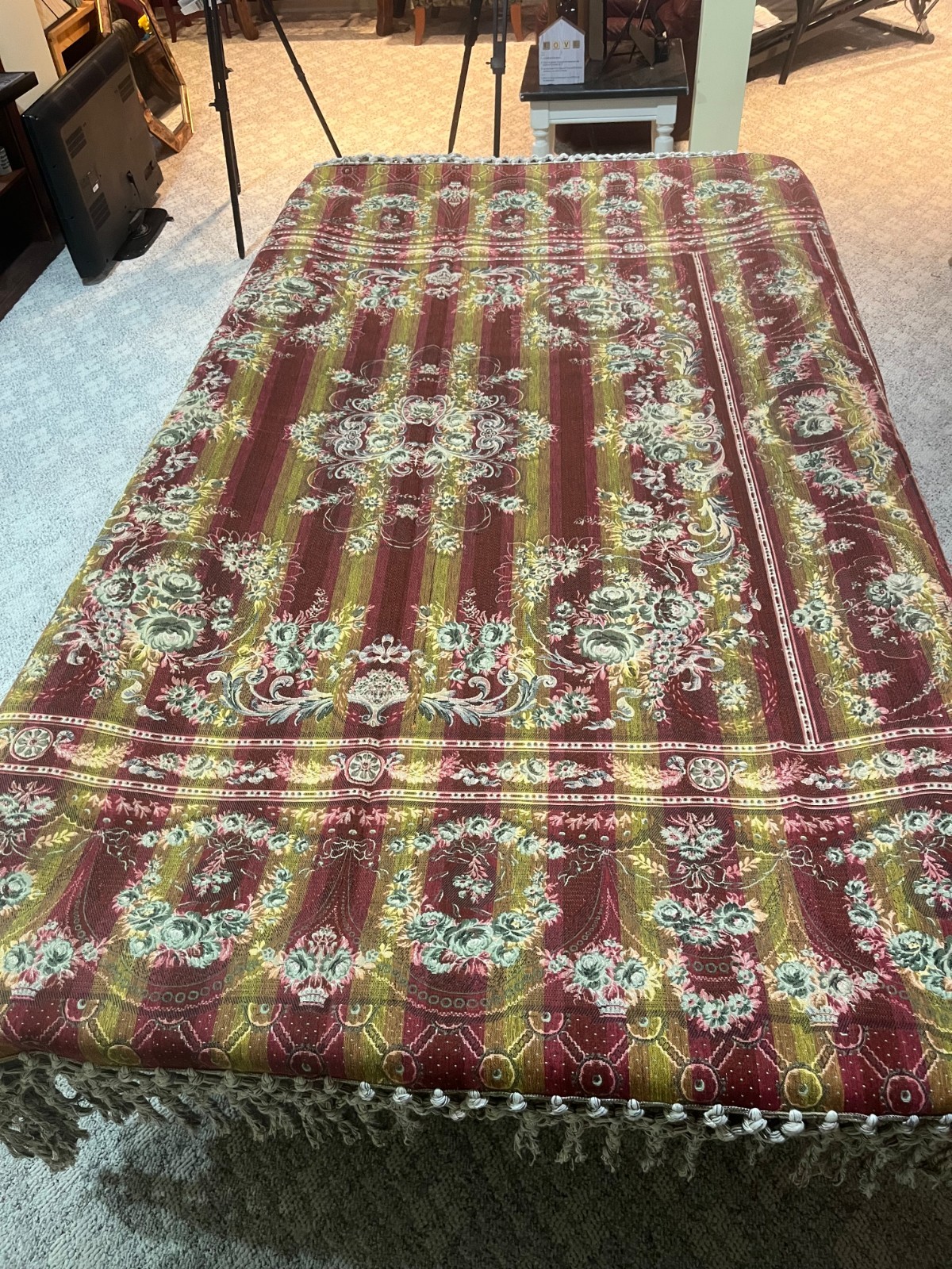 Italian 7 ft x 9 ft bed spread gallery