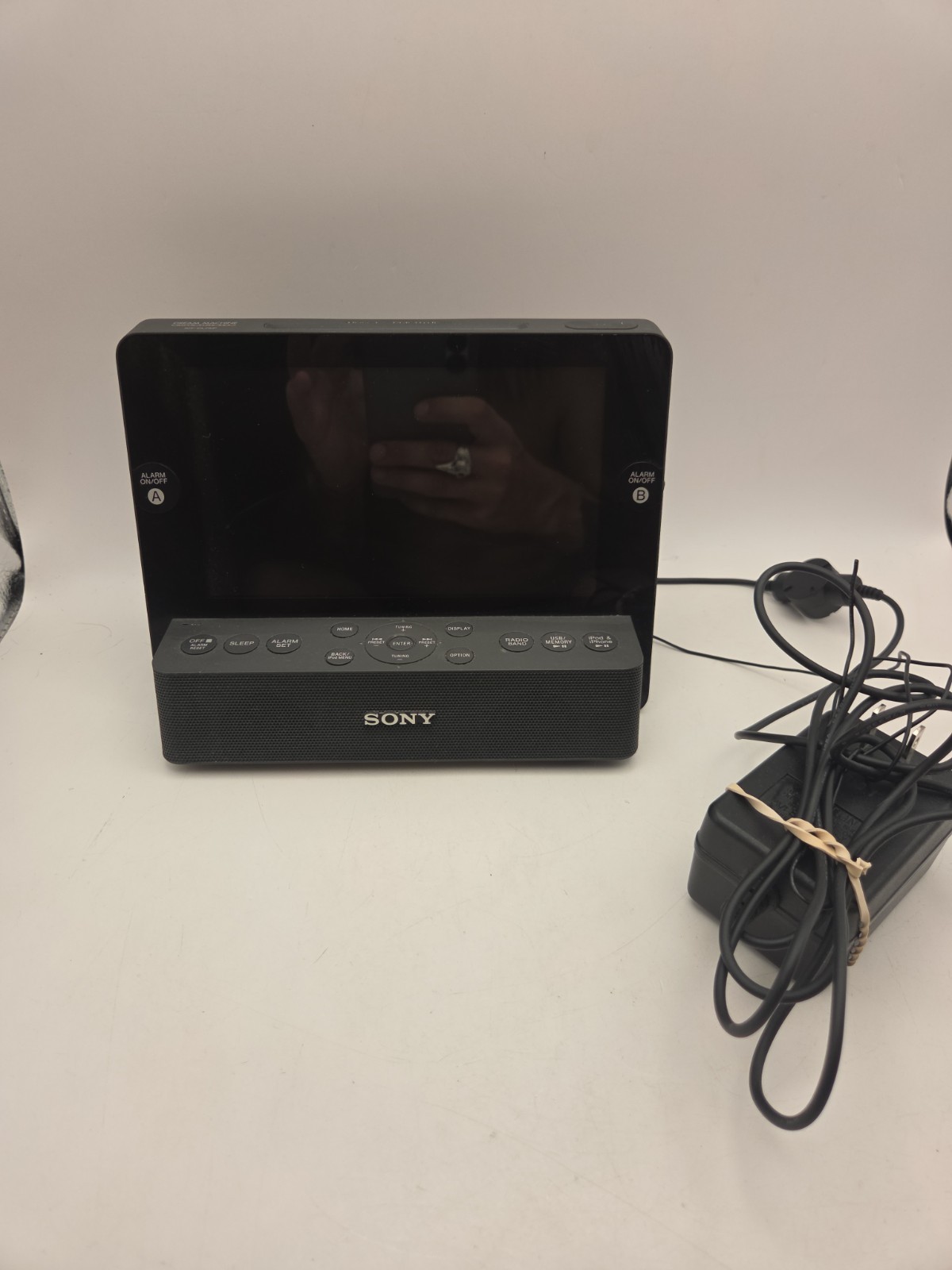 Sony Dream Machine ICF-CL75iP 7" LCD Screen AM/FM Clock Radio + iPod Dock gallery
