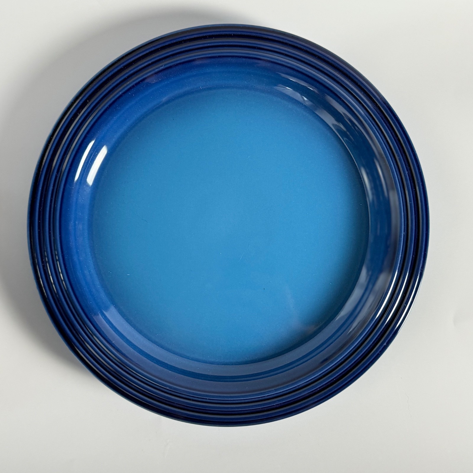Le Creuset Azure Blue Dinner Plates Set of 2 – 27cm Glazed Stoneware New gallery
