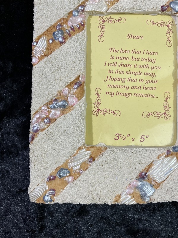 SEASHELL PICTURE FRAME w/Simulated Sand - Portrait or Landscape for 3.5 x 5" gallery