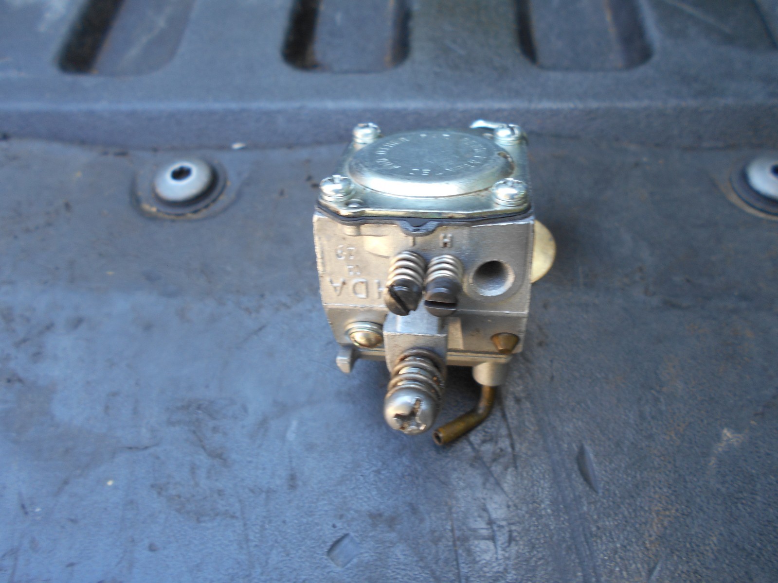 POULAN / CRAFTSMAN CHAINSAW CARBURETOR, WALBRO HDA-49, REBUILT, 2700~3500 MODELS gallery