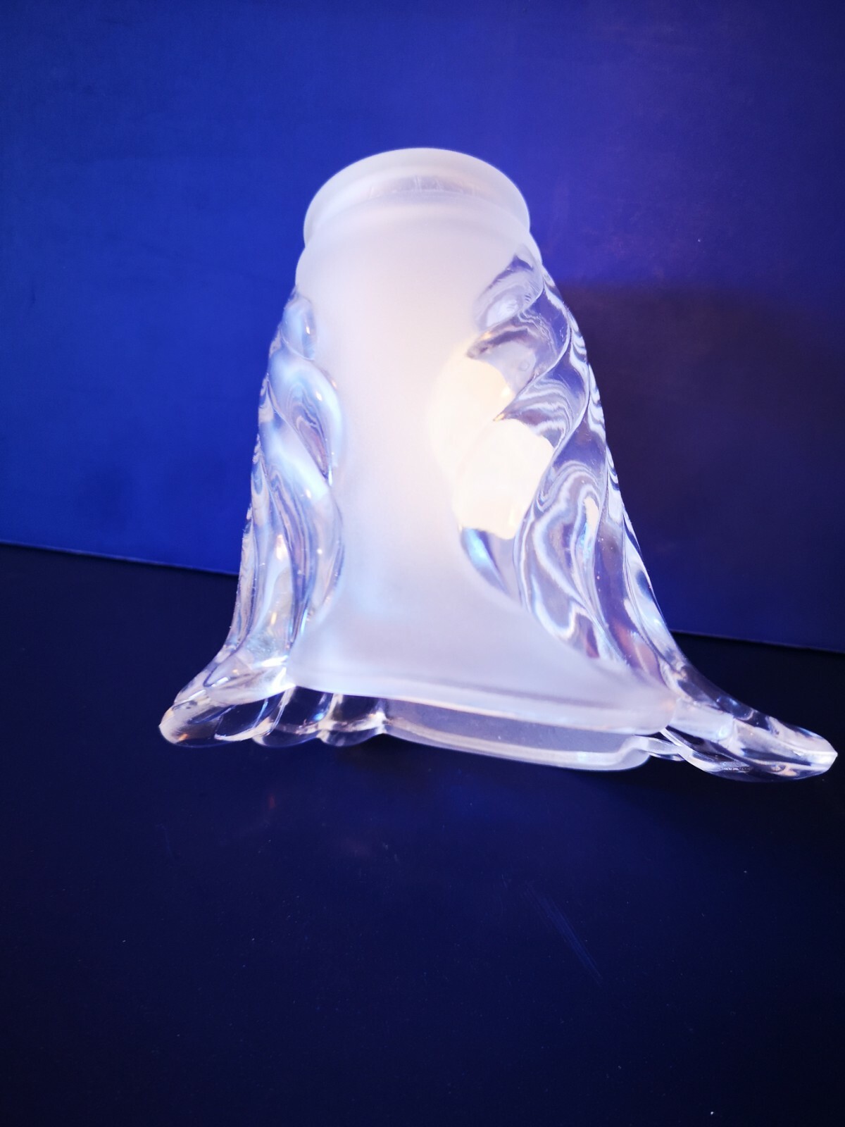 2.25" Clear & Frost Angled Tulip FAN Replacement GLASS Shade NEW Quorum 2302 gallery