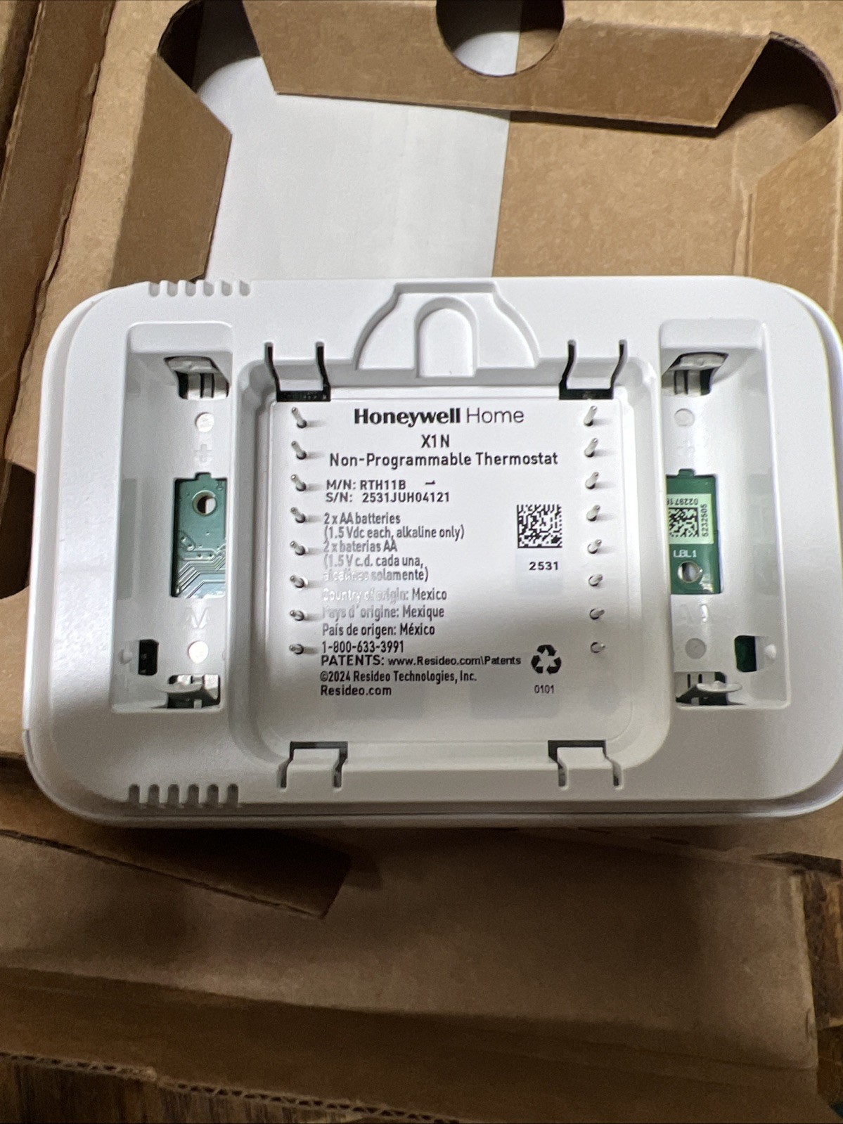 Honeywell Home RTH111B X1N Non-Programmable Thermostat 1H/1C Open Box - qty gallery