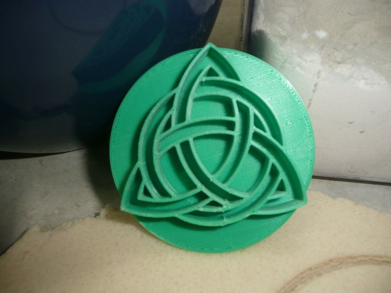 TRINITY TRIQUETRA CELTIC KNOT COOKIE STAMP EMBOSSER MADE IN USA PR4450 gallery