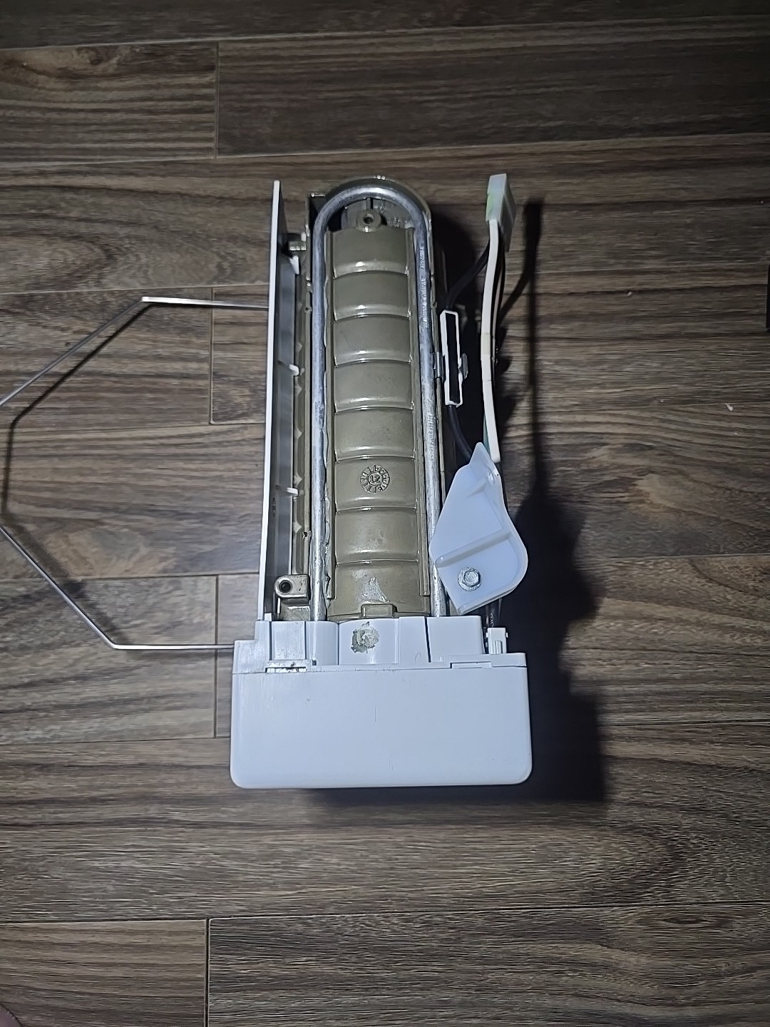 IM900 Refrigerator Icemaker for Whirlpool W10190965 gallery