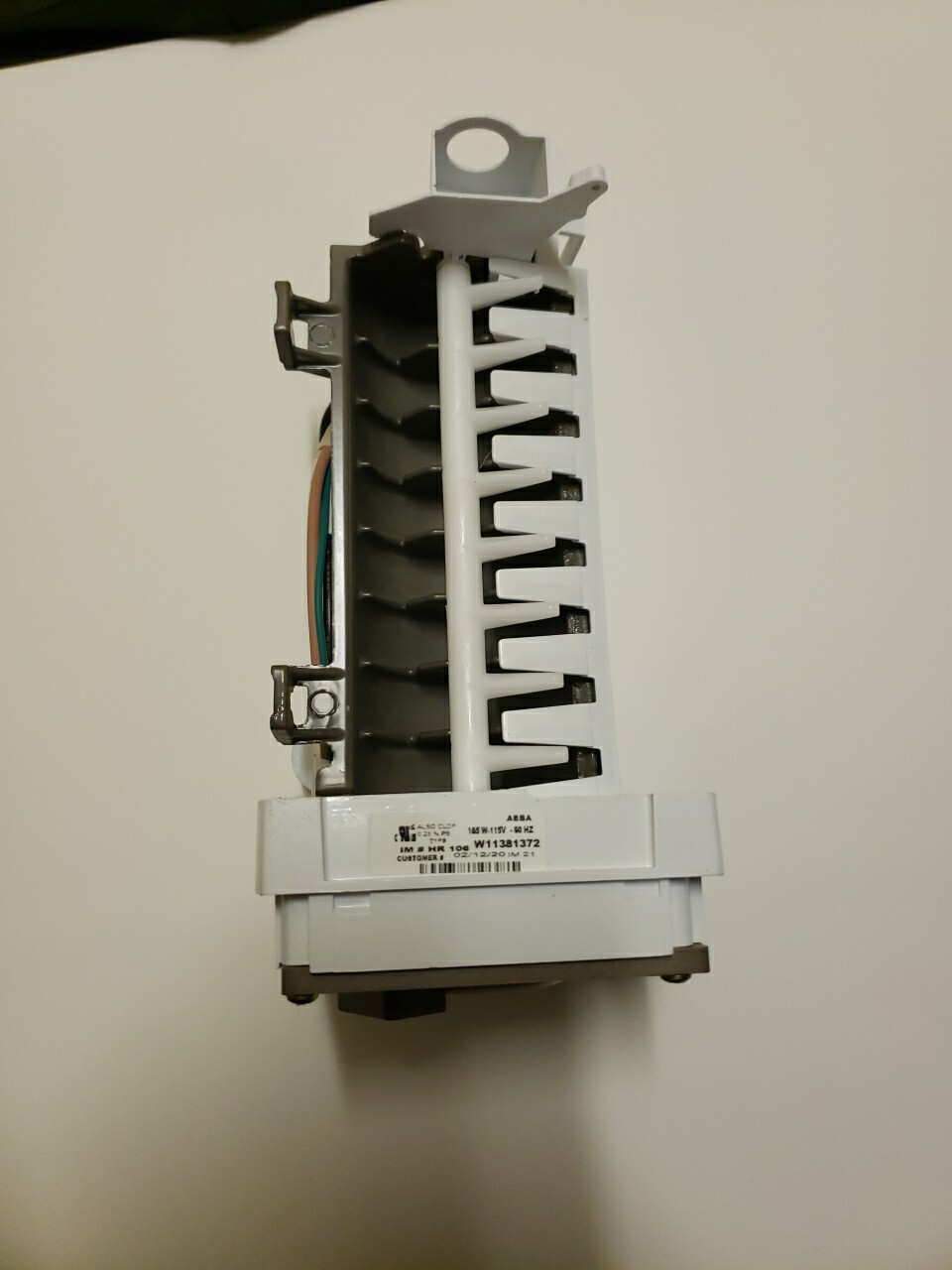 Whirlpool W11381372 Refrigerator Ice Maker gallery