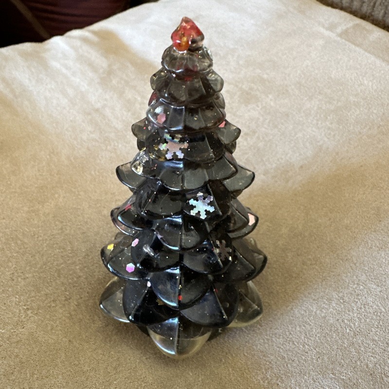 Artificial Gemstone (Obsidian Venus) Christmas Tree Figurine gallery